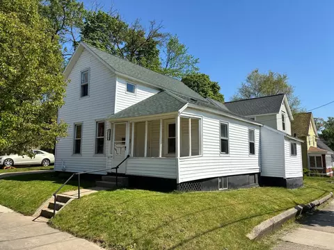 928 Baxter St SE, Grand Rapids, MI 49506