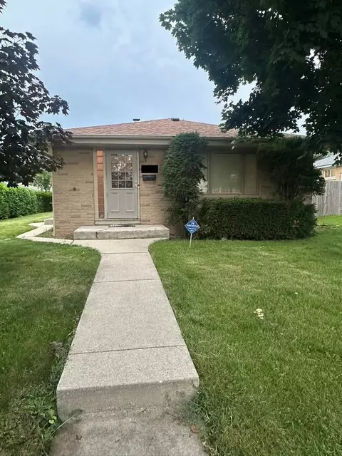 4623 N 77th St #NA, Milwaukee, WI 53218