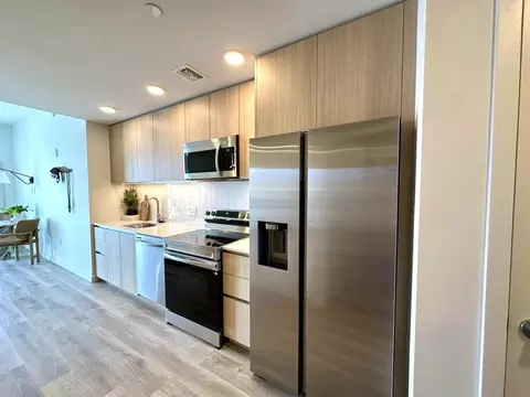 60 NW 31st St #S12, Miami, FL 33127