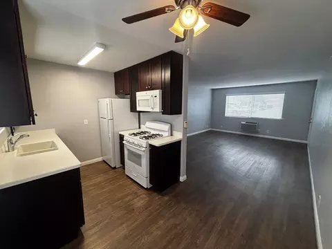 336 Claydelle Ave #07, El Cajon, CA 92020