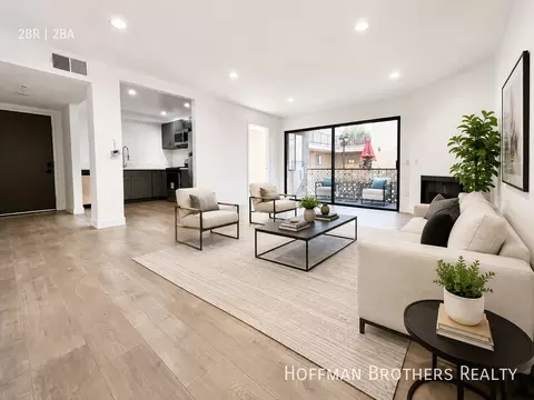 11941 Weddington St #104, Valley Village, CA 91607