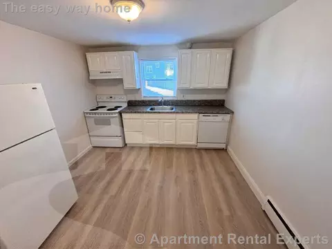 98 Edward St #FRONT, Medford, MA 02155
