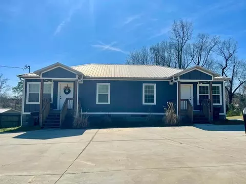 1314 3rd St SE #B, Cullman, AL 35055