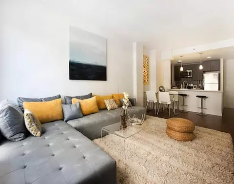 260 W 26th St #9O, New York, NY 10001