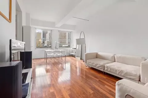 88 Greenwich St #802, New York, NY 10006