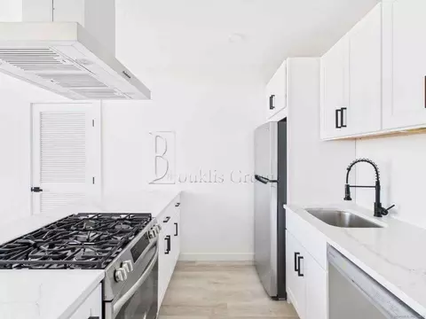 165 Richards St #106, West Haven, CT 06516