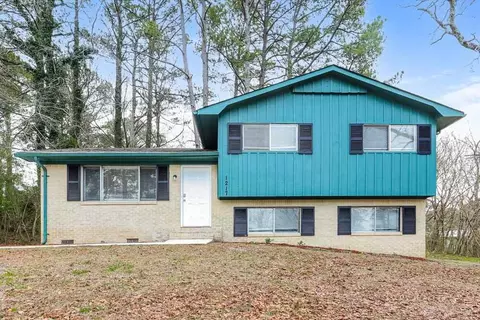 1217 Turf Dr, Center Point, AL 35215