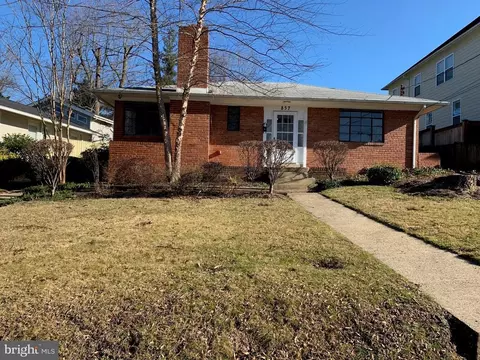857 N Jacksonville St, Arlington, VA 22205