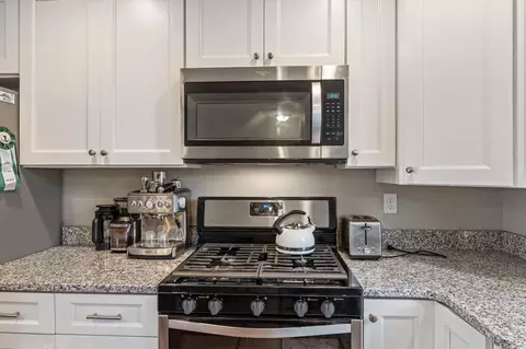 38 Perham St #38, Nashua, NH 03064