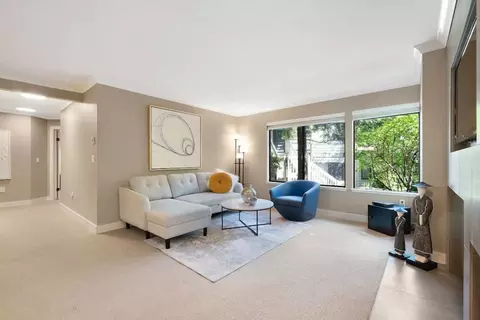 Undisclosed, Bellevue, WA 98004