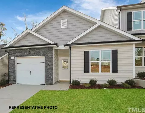 260 Sandstone St, Smithfield, NC 27577