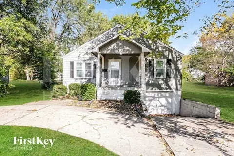8000 E 87th St, Raytown, MO 64138