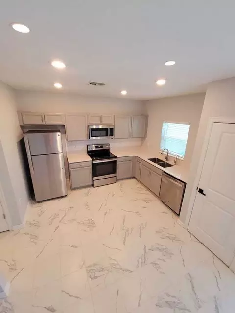 720 Taurus Ln, Saint Cloud, FL 34772 photo 6