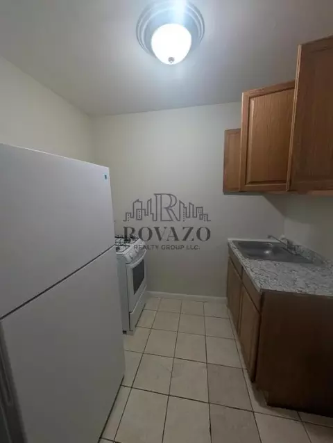 25 Van Velsor Pl #2G, Newark, NJ 07112
