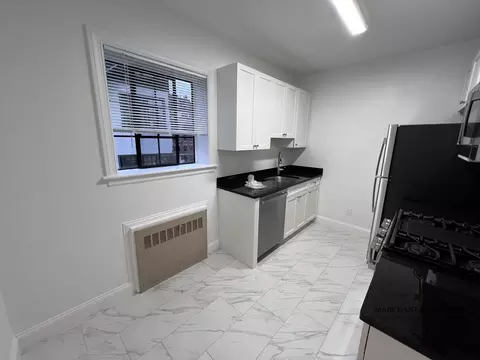90 Sewall Ave #1, Brookline, MA 02446
