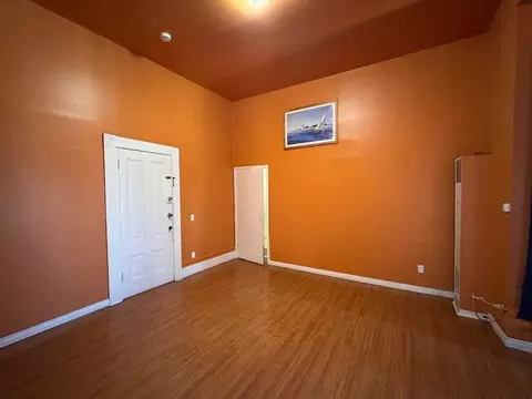 1327 N Broadway, Los Angeles, CA 90012