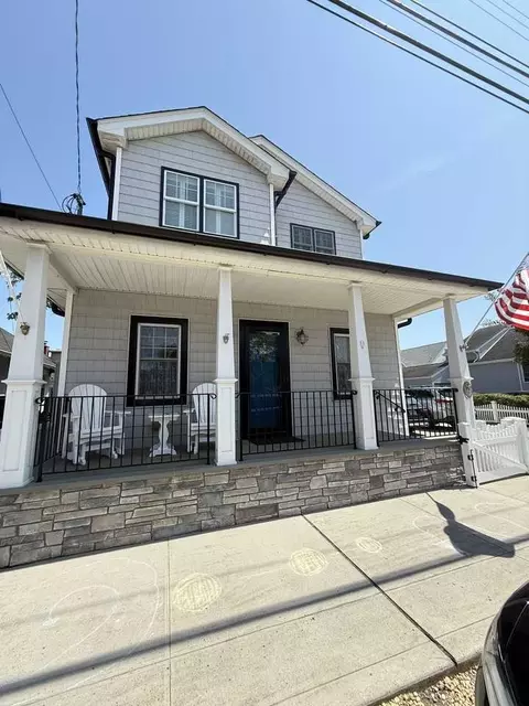 92 Hewlett Ave, Point Lookout, NY 11569