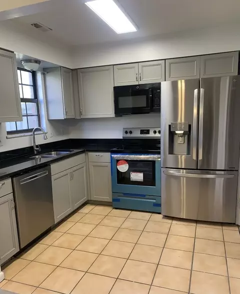 724 Ohio Pike #C, Cincinnati, OH 45245