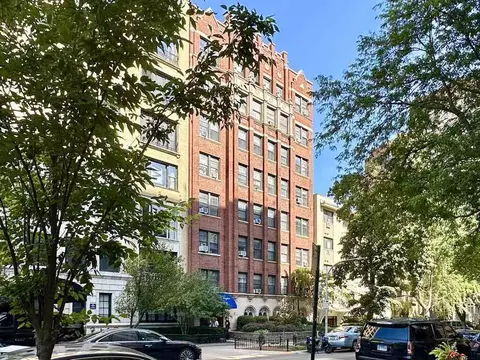 434 W Wellington Ave #606, Chicago, IL 60657