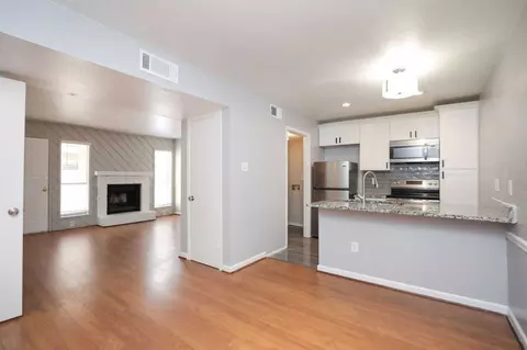 2100 Wilcrest Dr, Houston, TX 77042