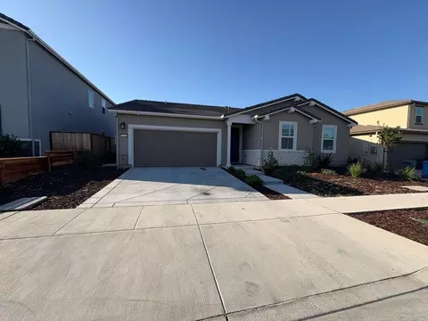 1831 Lilac Ct, Hollister, CA 95023