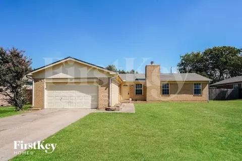 505 S Waxahachie St, Mansfield, TX 76063