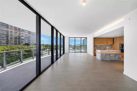 Undisclosed, Miami Beach, FL 33139