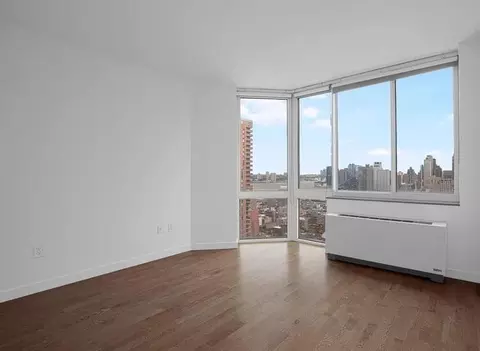 420 W 42nd St, New York, NY 10036