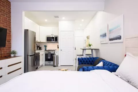 e 75th st, New York, NY 10021