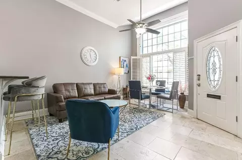 carondelet st, New Orleans, LA 70130