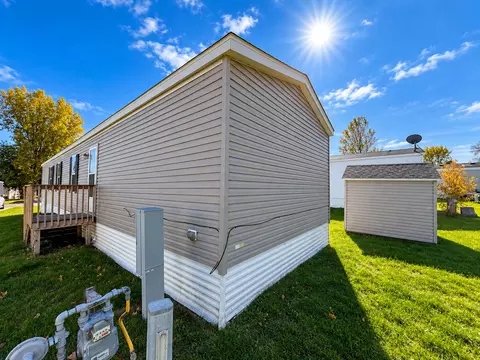501 22 12 St NW #214, Stewartville, MN 55976