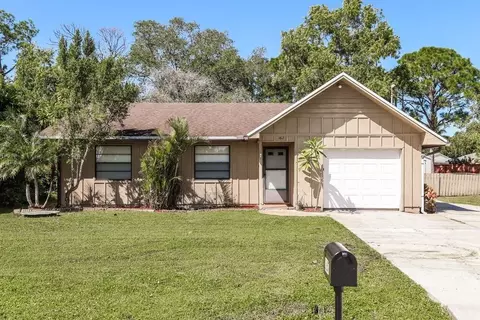 167 NE Twylite Ter, Port Saint Lucie, FL 34983