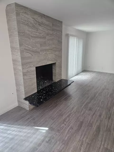 2106 S Bentley Ave #2, Los Angeles, CA 90025