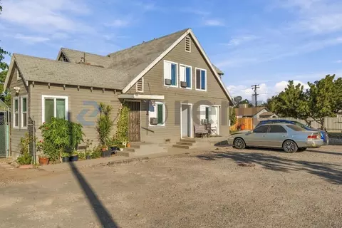 1323 Monterey Ave #4, Modesto, CA 95354