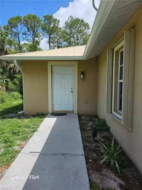 825 Weber Blvd S #A, Naples, FL 34117
