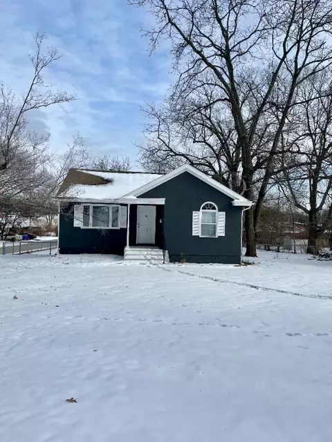 13301 15th St, Grandview, MO 64030