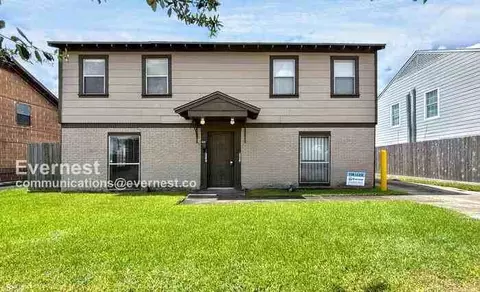 3340 Blodgett St, Houston, TX 77004