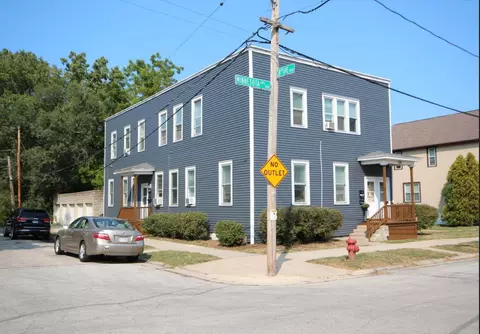 726 Minnesota Ave #4, South Milwaukee, WI 53172