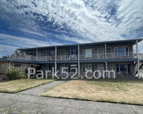 3402 S 54th St #05, Tacoma, WA 98409