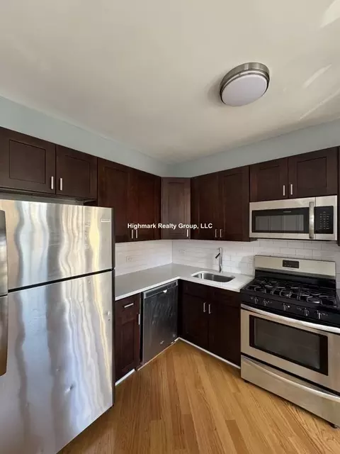 1644 W Pratt Blvd #3OE, Chicago, IL 60626