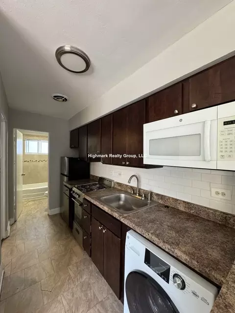 1735 W Bryn Mawr Ave #118, Chicago, IL 60660