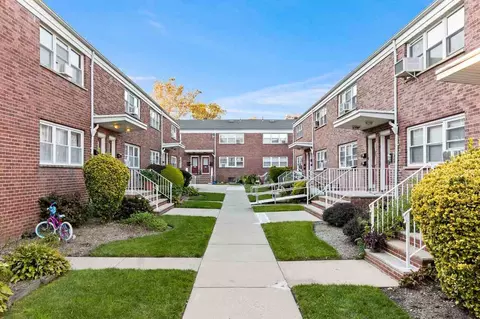 215 2nd St, Hackensack, NJ 07601