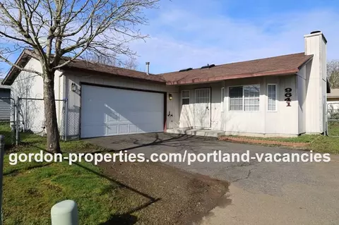 9641 SE Schiller St, Portland, OR 97266