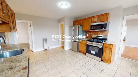 214 Fellsway W #3, Medford, MA 02155
