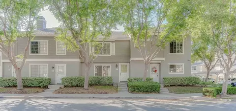 36 Greenbough #106, Irvine, CA 92614