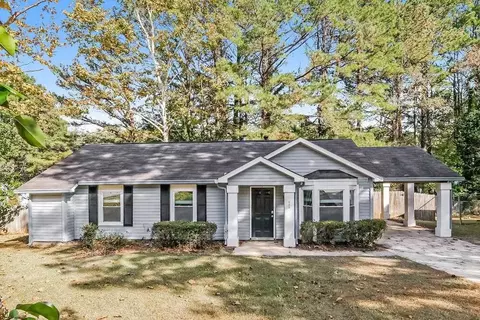 660 Utoy Cir SW, Atlanta, GA 30331
