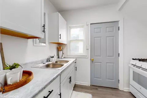 2640 Cottage Grove Ave #2, Des Moines, IA 50311