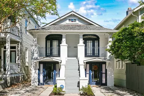 7713 Hampson St, New Orleans, LA 70118
