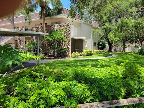 820 Patricia Ave #109, Dunedin, FL 34698