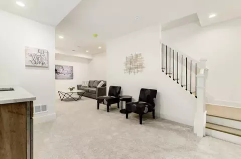 hamlet st, Columbus, OH 43215
